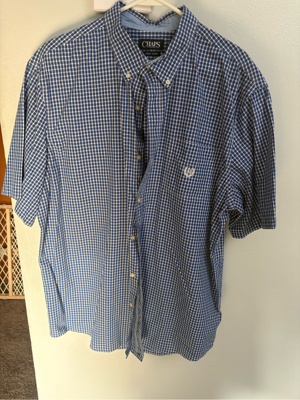 Chaps Men's Blue White Checked Short-Sleeve Button-Down Shirt